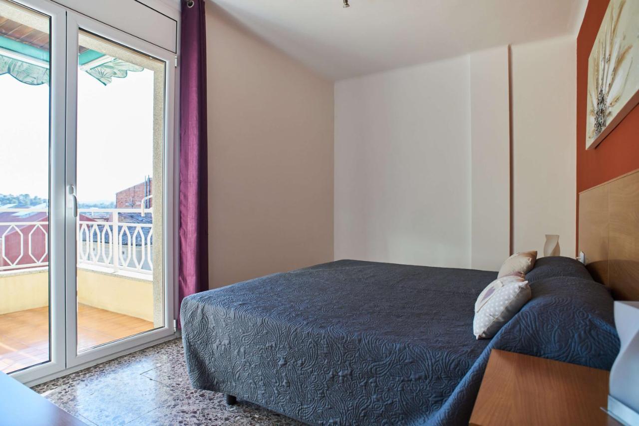 Manresa Apartamentos Turisticos Экстерьер фото